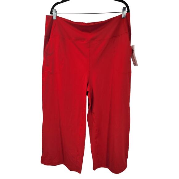ROSEMMETTI Red Cropped Capri Pants - Women's Size 3X NWT - Picture 1 of 4